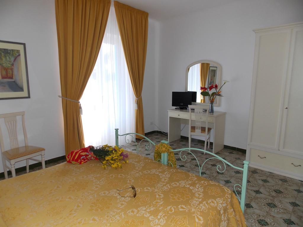 Villa Loreta Forio di Ischia 객실 사진